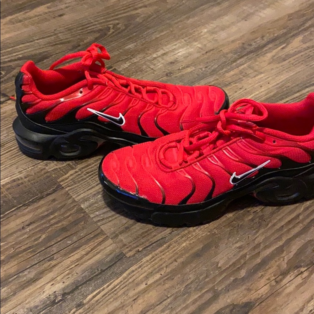 Red Nike Shoes